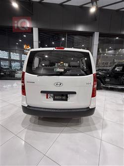 Hyundai H-1